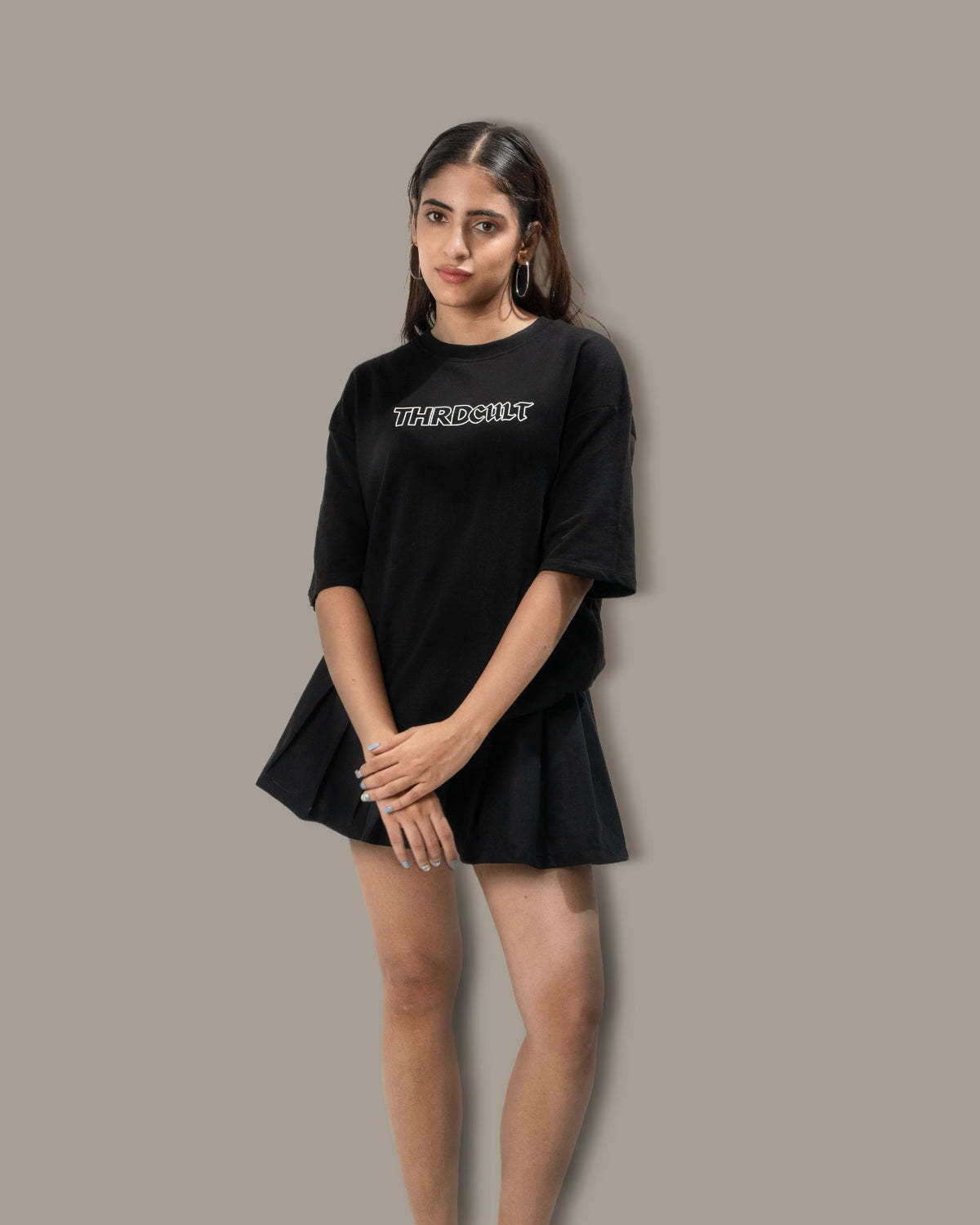 I’M NOT WHO YOU THINK I AM - Oversized Tee