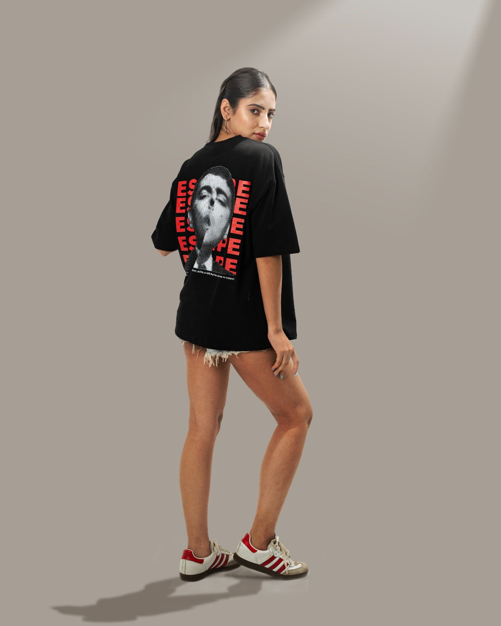ESCAPE - Oversized Tee